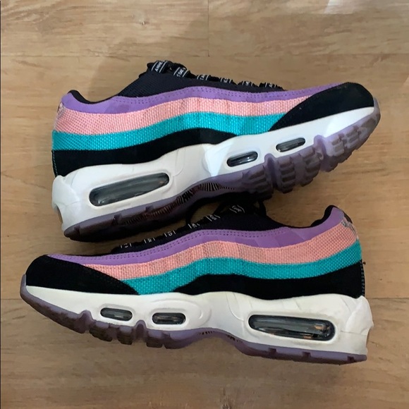 Nike Air Max 95 Have A Nike Day Sneakers 8 - Picture 3 of 6